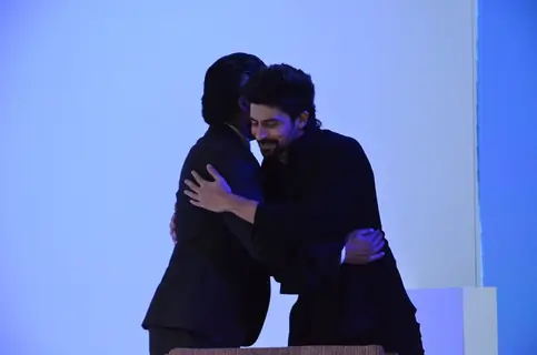 Shah Rukh Khan and Hussain Kuwajerwala at D'Decor Event