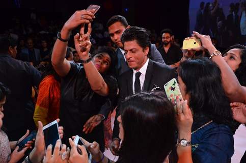 Shah Rukh Khan at D'Decor Event