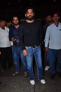 Sunil Shetty at Airport