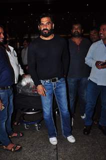 Sunil Shetty at Airport