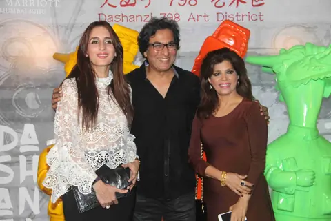 Farah Khan Ali,  Bina & Talat Aziz at Krishika Lulla's Party for The New Asian Restaurant 'DASHANZI'