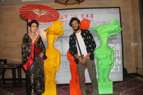 Riteish Deshmukh poses at Krishika Lulla's Party for The New Asian Restaurant DASHANZI