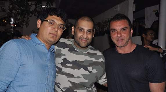 Sohail Khan with his friends at Launch of Mirabella Bar & Kitchen!