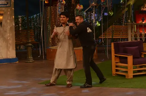Promotes 'SULTAN' on 'The Kapil Sharma Show'