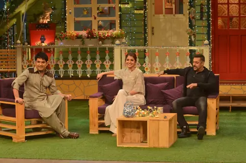 Salman Khan and Anushka Sharma Promotes 'SULTAN' with Kapil Sharma on 'The Kapil Sharma Show'