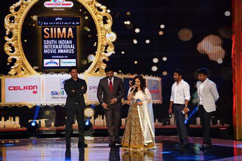 Chiranjeevi and Chiyaan Vikram at SIIMA Awards 2016