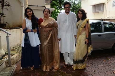 Fatima Sana Shaikh, Sanya Malhotra and Suhani Bhatnagar at Aamir Khan's EID 2016 Press Meet!