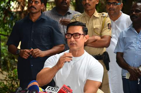 Aamir Khan at  EID 2016 Press Meet!