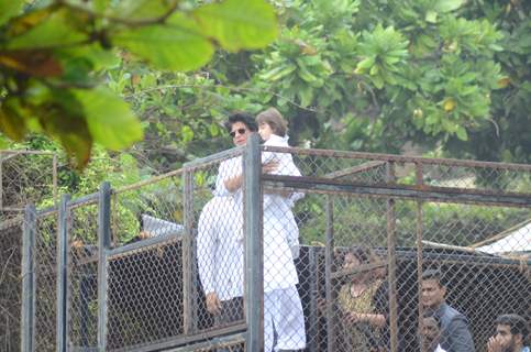 Shah Rukh Khan and AbRam Khan on EID 2016 meet!