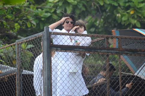 Shah Rukh Khan and AbRam Khan saluting on EID 2016 meet!