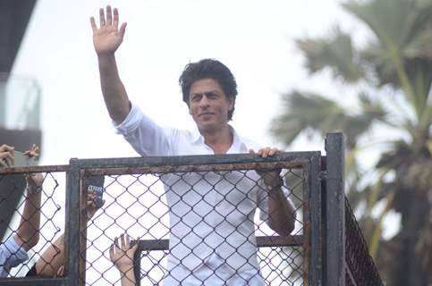 Shah Rukh Khan on EID 2016 meet!