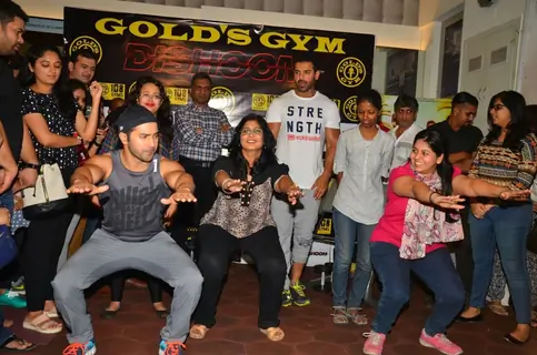 Varun Dhawan & John Abraham workouts with few female journalists during promotinal event of Dishoom