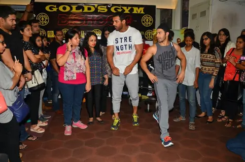 Workout Session with Varun Dhawan and John Abraham!