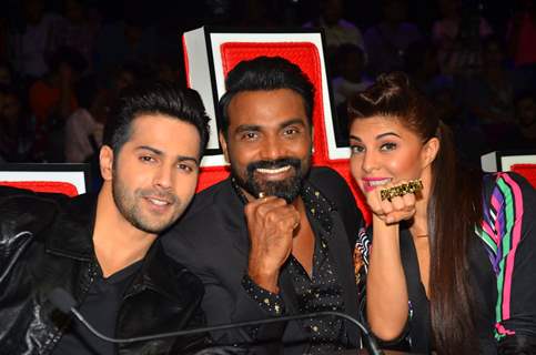 Varun and Jacqueline for Promotion of 'Dishoom' on 'Dance Plus Season 2'