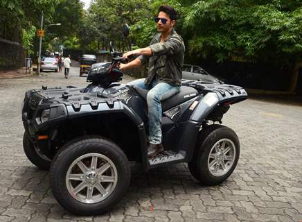 Varun Dhawan arrives on Quad Bike at Launch of Song 'Jaaneman Aah' from Dishoom