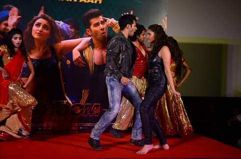 Dance Time for Varun Dhawan and Parineeti Chopra at Launch of Song 'Jaaneman Aah' from Dishoom