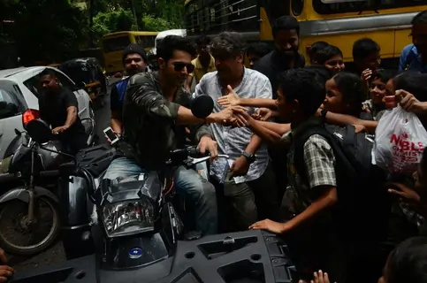 Varun Meets school kids at Launch of Song 'Jaaneman Aah' from Dishoom