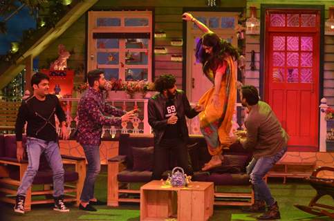 Great Grand Masti Promotions on The Kapil Sharma Show- Riteish, Aftab, Vivek, Sunil Grover & Kapil