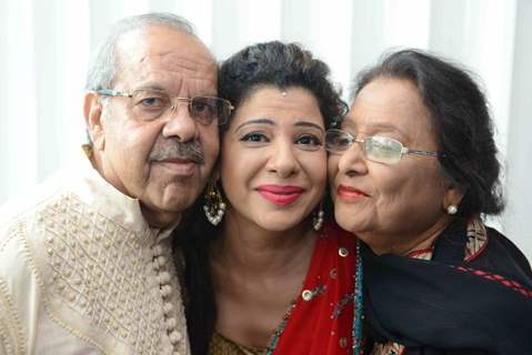 Sambhavana Seth with her parents at her Mehendi Ceremony!