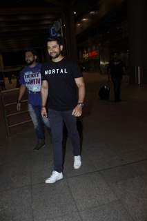 Aftab Shivdasani spotted at airport