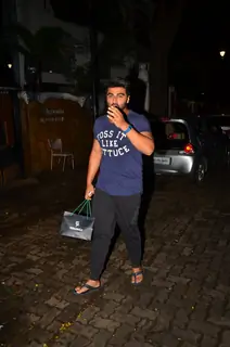 Arjun Kapoor snapped at Morani house