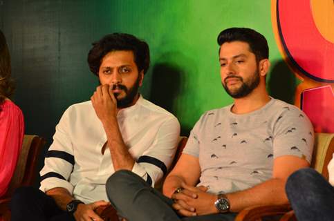 Riteish  and Aftab at Press meet of 'Grand Masti' on Piracy Issue