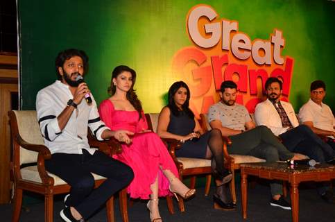 Riteish, Urvashi, Vivek, Ekta and Aftab at Press meet of 'Grand Masti' on Piracy Issue