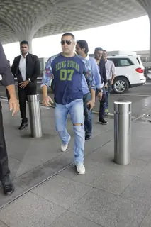 Salman Khan spotted at airport!