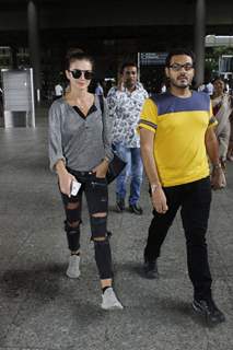 Gauahar Khan spotted at airport!
