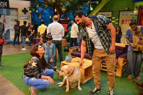 Jacqueline Fernandes and John Abraham Promotes 'Dishoom' on sets of 'The Kapil Sharma Show'