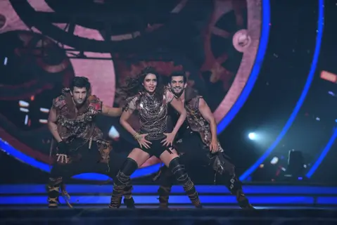 Arjun Bijlani and Karishma Tanna performing  on the sets of 'Jhalak Dikhlaa Jaa'