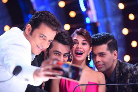 Celebs clicking selfie on the sets of 'Jhalak Dikhlaa Jaa'