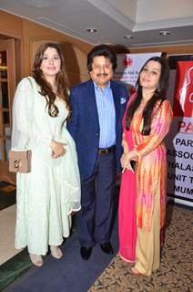 Pankaj Udhas at Khazana Ghazal Festival to aid Cancer and Thalesemic patients