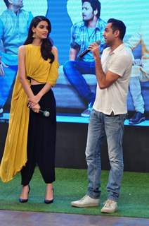 Abhay and Diana at Trailer launch of 'Happy Bhaag Jayegi' Team at Kapil Sharma Show