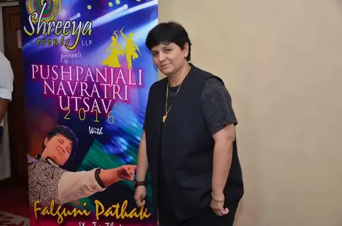 &#8203;Press Meeet with Falguni Pathak at Ambassador Hotel