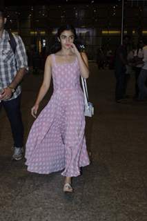 Alia Bhatt snapped at airport