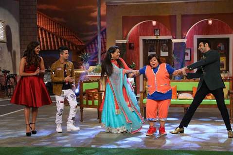 Bollywood Dance Masters on 'Comedy Nights Live'