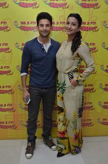 Rajeev Khandelwal and Gauahar Khan Promotes 'Fever' on Radio Mirchi