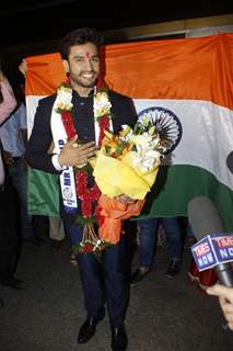 Rohit Khandelwal returns home after winning Mr World 2016