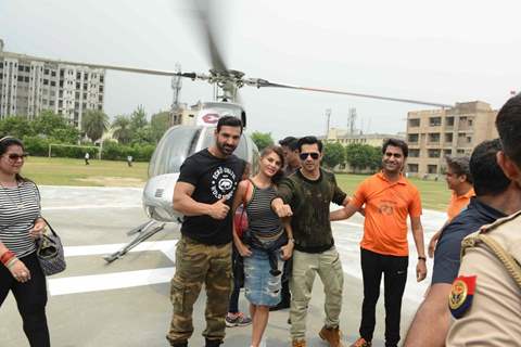 John Abraham, Jacqueline Fernandes and Varun Dhawan Promotes 'Dishoom' in Delhi