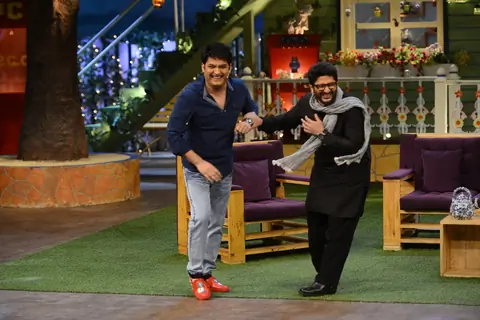 Arshad and Kapil on the sets of Kapil Sharma