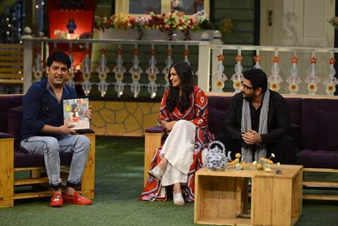 Arshad, Kapil and Maria on the sets of Kapil Sharma