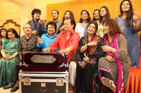 Ghazal singers at Rehearsal of the15th Khazana Ghazal Festival 2016