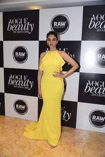 Aditi Rao Hydari at Vogue Beauty Awards 2016