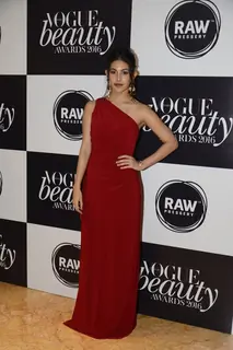 Amyra Dastur at Vogue Beauty Awards 2016