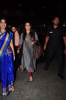 Vidya Balan snapped at airport!