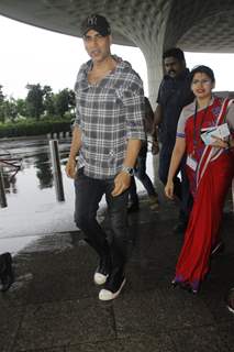 Akshay Kumar snapped at airport