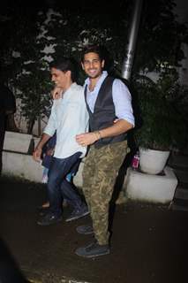 Sidharth parties with 'Bar Bar Dekho' team