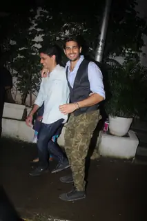 Sidharth parties with 'Bar Bar Dekho' team