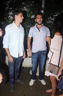 Ritesh Sidhwani along with Nitya and Sidharth parties with 'Bar Bar Dekho' team